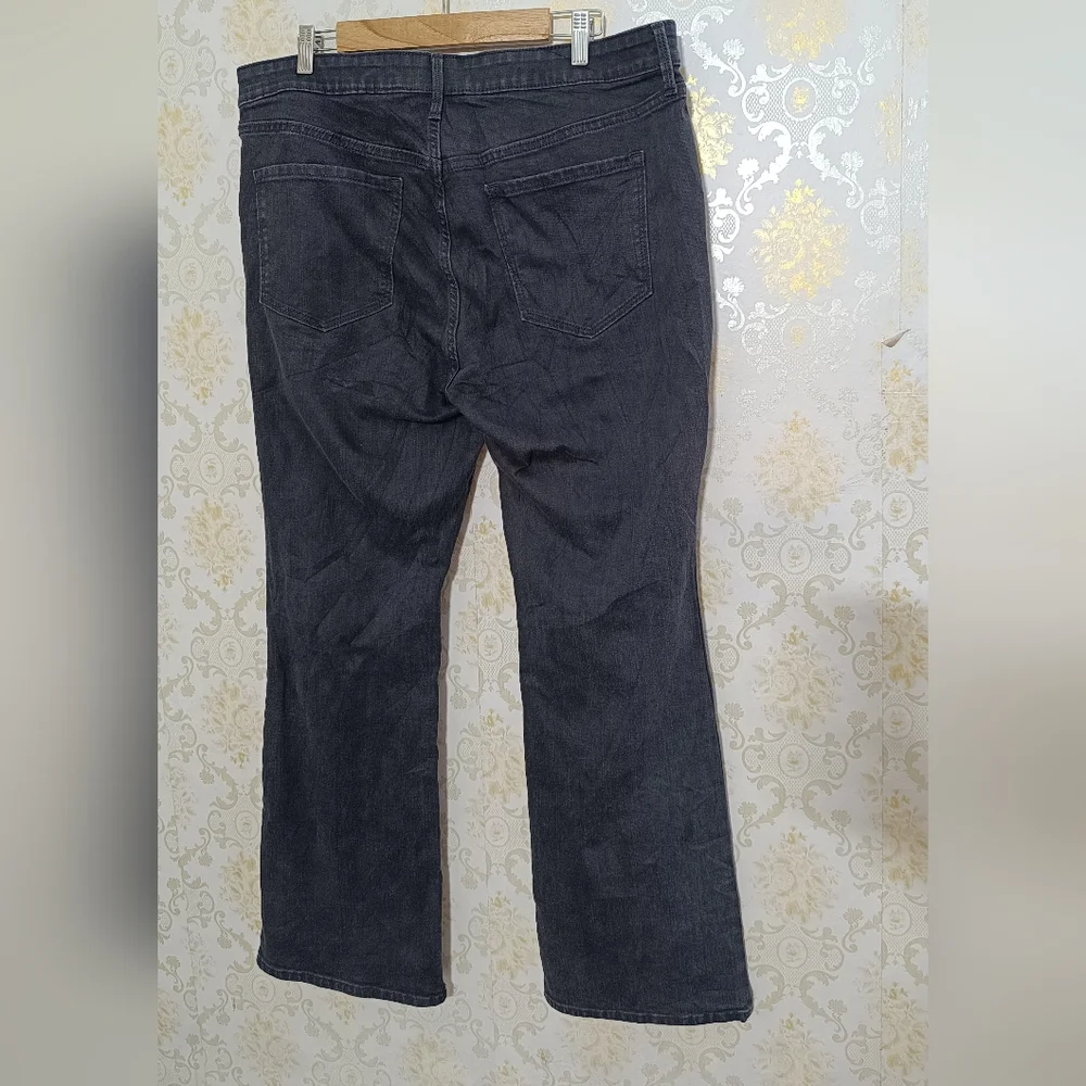 Old Navy - Picture 3 of 4